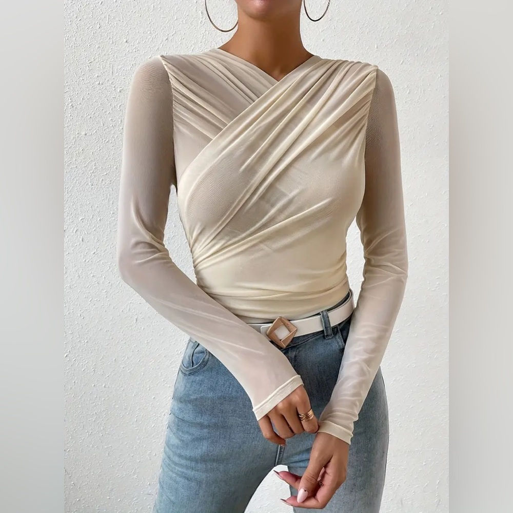 Chic Ruched Long Sheer Sleeve Top